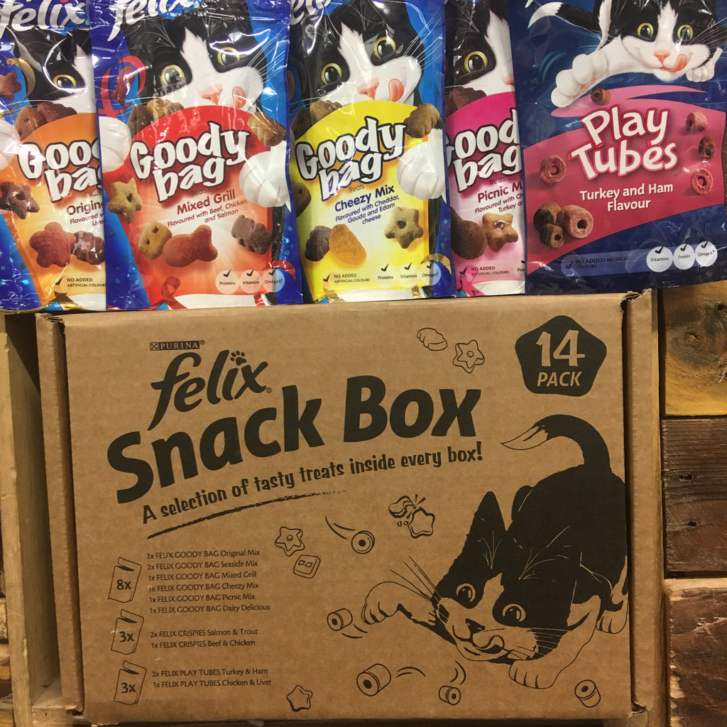 Felix 14 Pack Snack Box Cat Treats in 10 Variations 765g Low