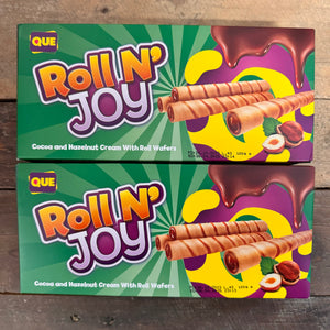 Que Roll N' Joy Cocoa & Hazelnut Cream Wafer Rolls