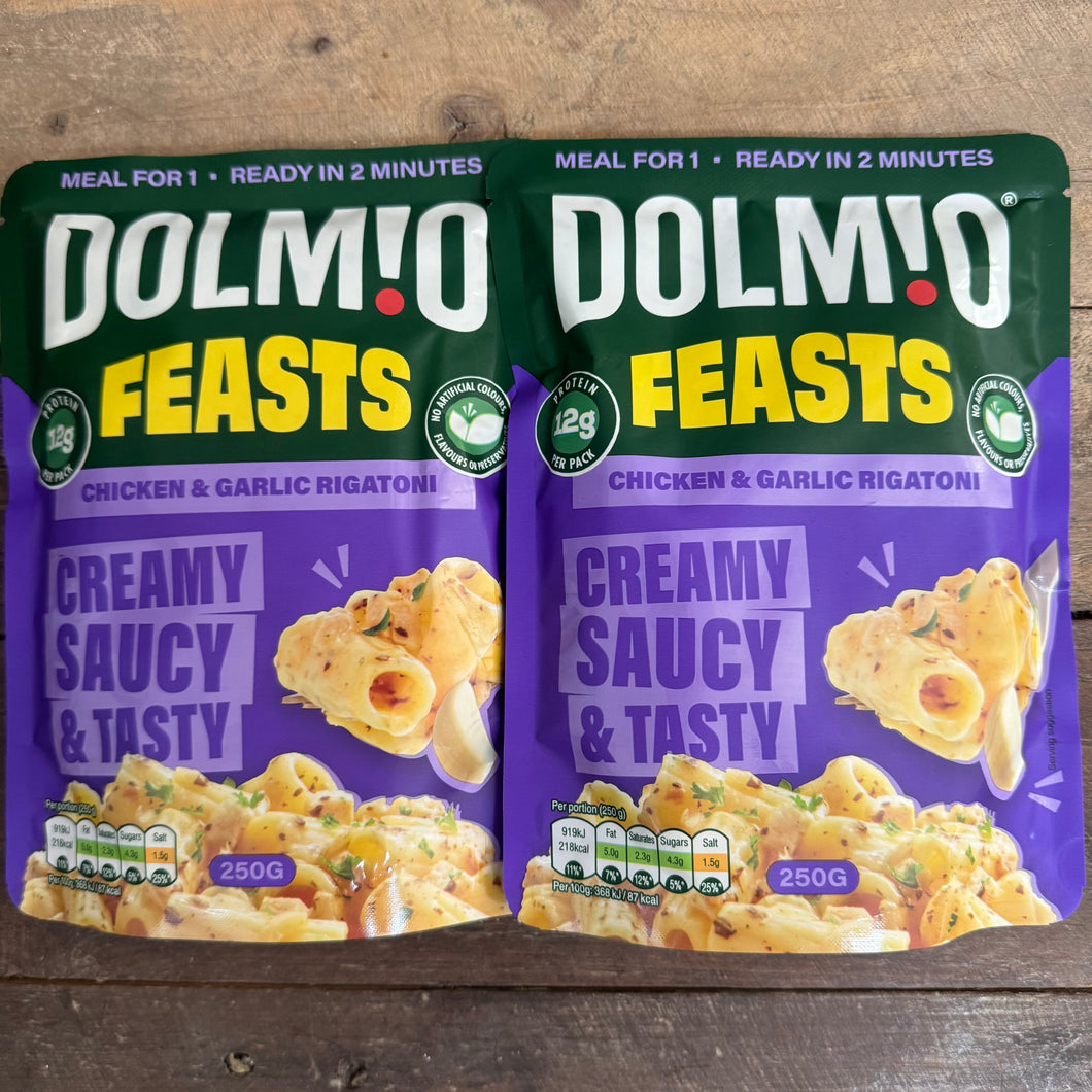 Dolmio Feasts Chicken & Garlic Rigatoni Pasta Ready Meal