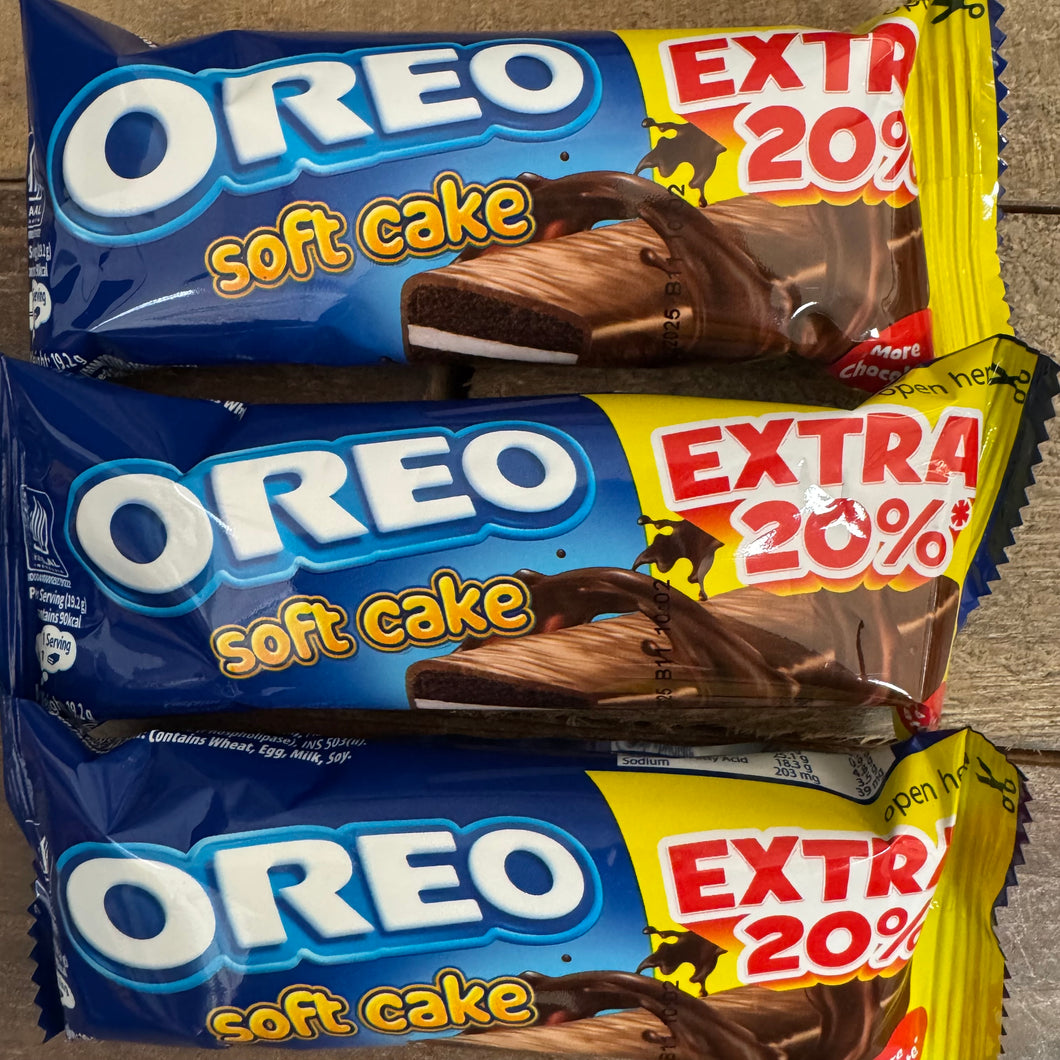 Oreo Soft Cake Bars