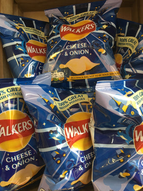 18x Walkers Cheese & Onion Crisps (18x25g)