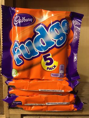 25x Cadbury Fudge Chocolate Bars (5x 5 Packs x25.5g)