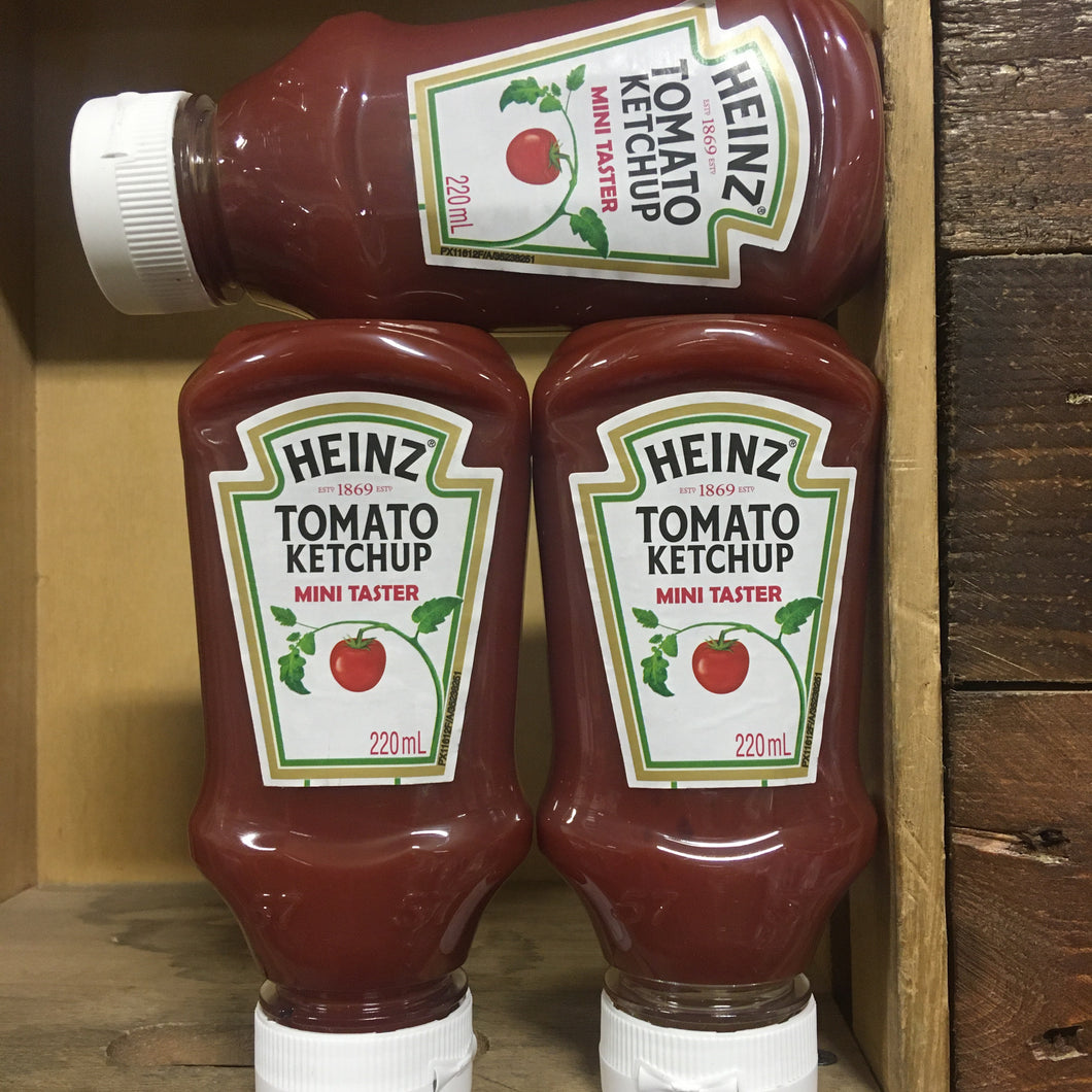 3x Heinz Tomato Ketchup 220ml (3x250g)