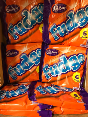 48x Cadbury Fudge Chocolate Bars (8x6x25.5g)