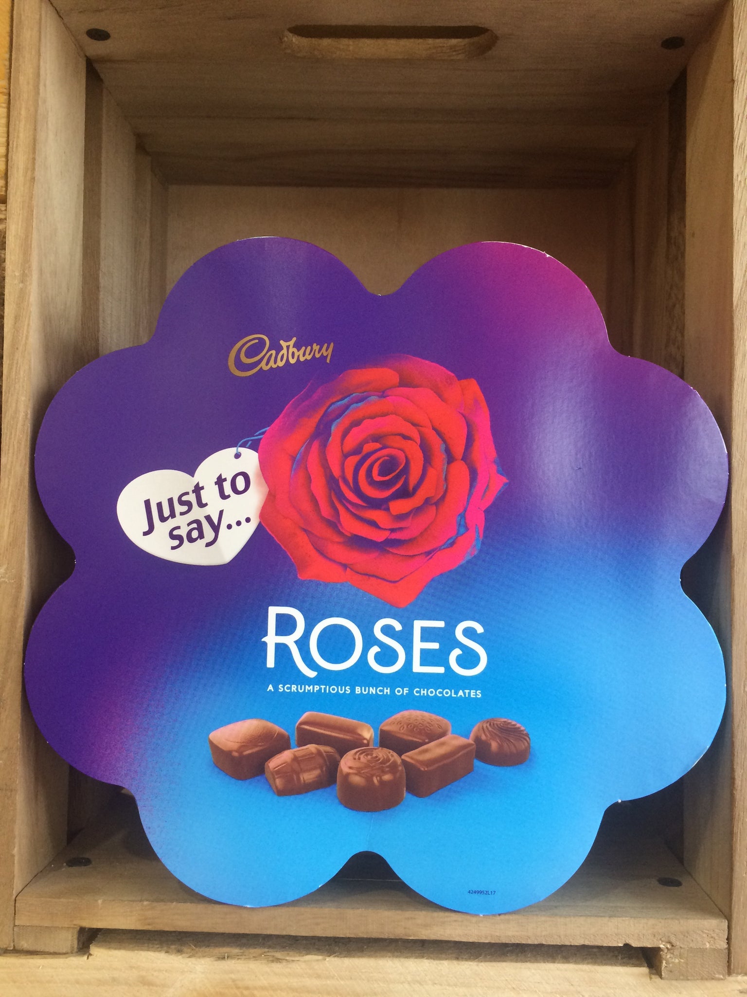 Cadbury Roses Wrapper Cadbury Roses Flower Chocolate Gift Box 275g & Low Price Foods Ltd