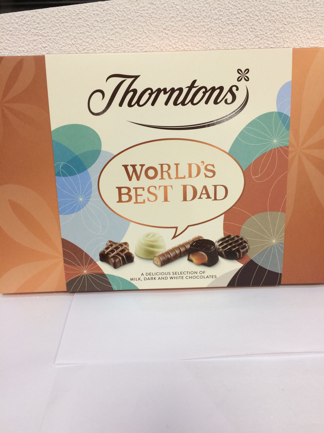 Thorntons Chocolate Selection 189g - Worlds Best Dad