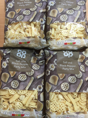 4x Bags of Co-Op Salt & Black Pepper Party Mix (4x150g)