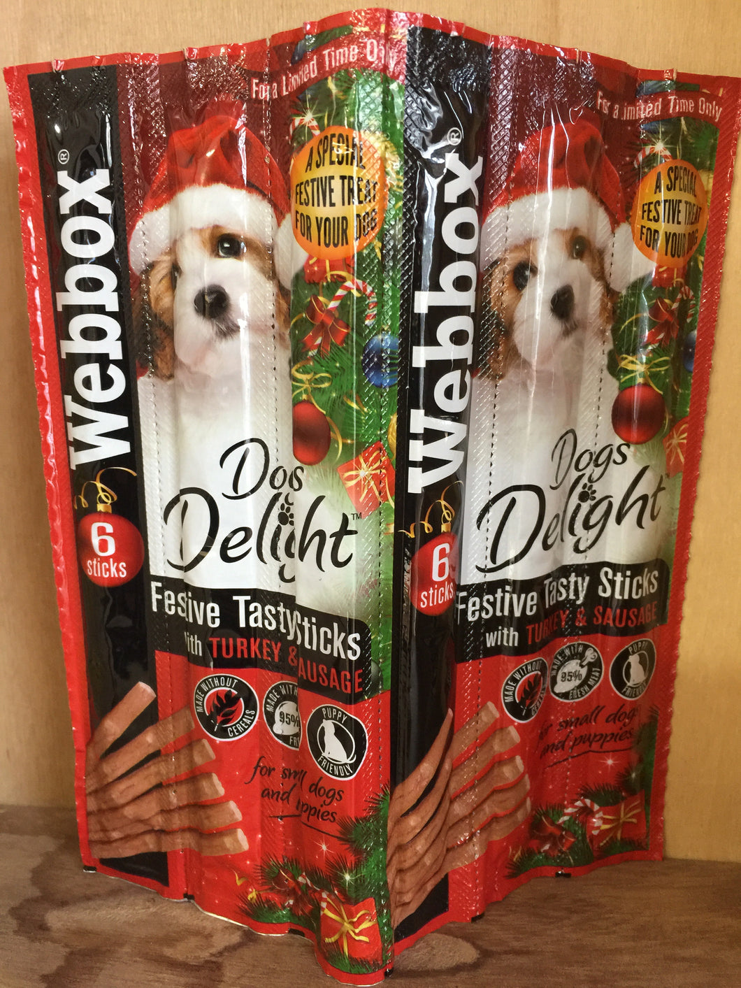 Webbox Festive Turkey and Sausage Dog Treats 6 Sticks 30g