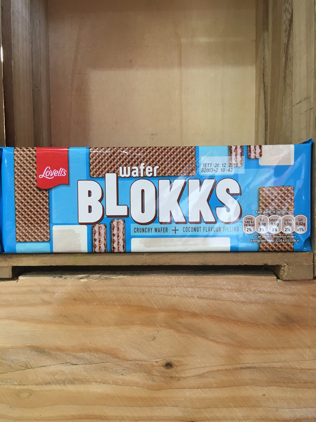 Lovell's Wafer Blokks Filled with Coconut Flavour Filling 114g