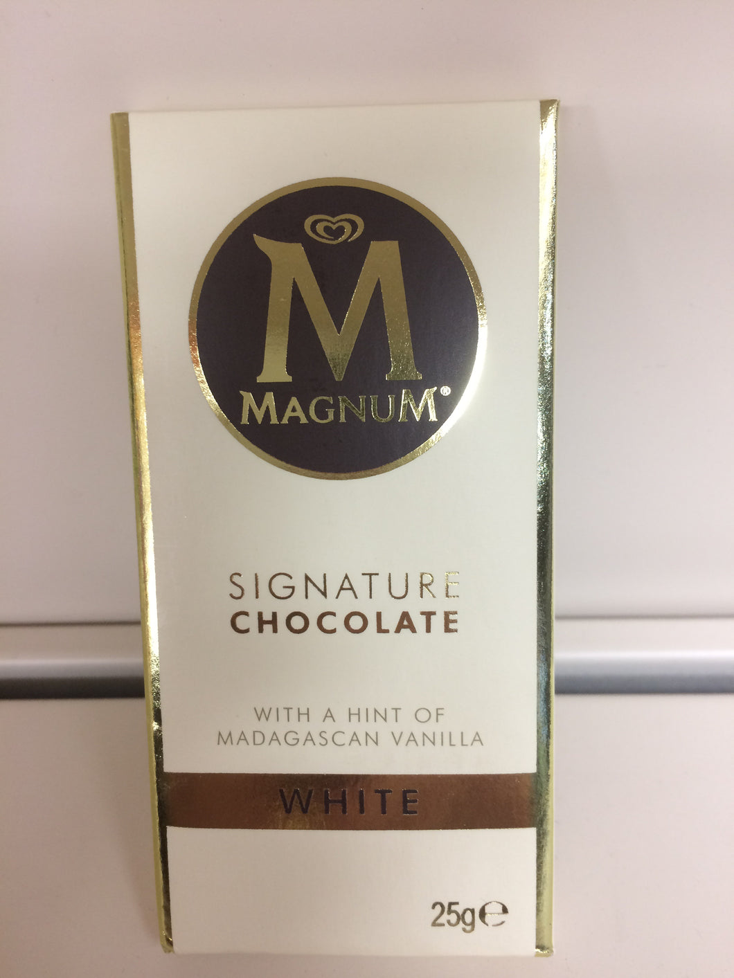 Magnum Signature White Chocolate Bar 25g