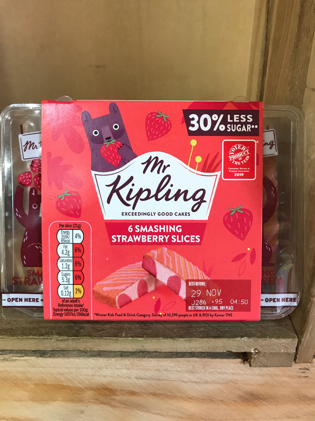 Mr Kipling 6 Smashing Strawberry Slices