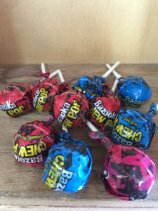 10 Bazooka Lollipops with Soft Chew Centre 140g