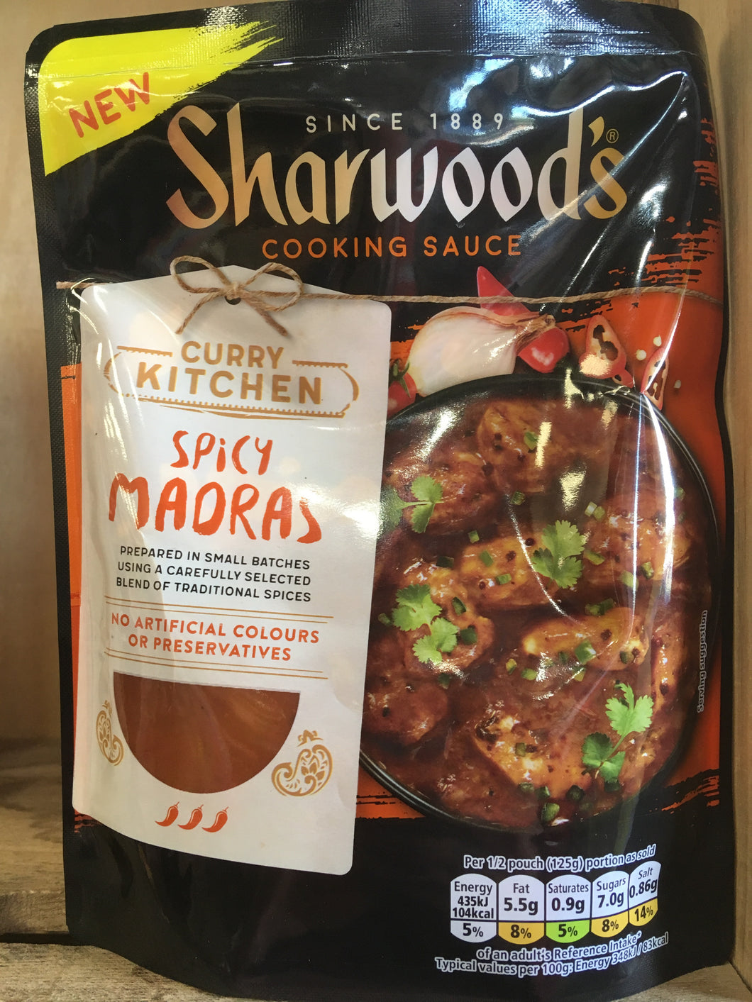 Sharwoods Spicy Madras Curry Cooking Sauce 250g