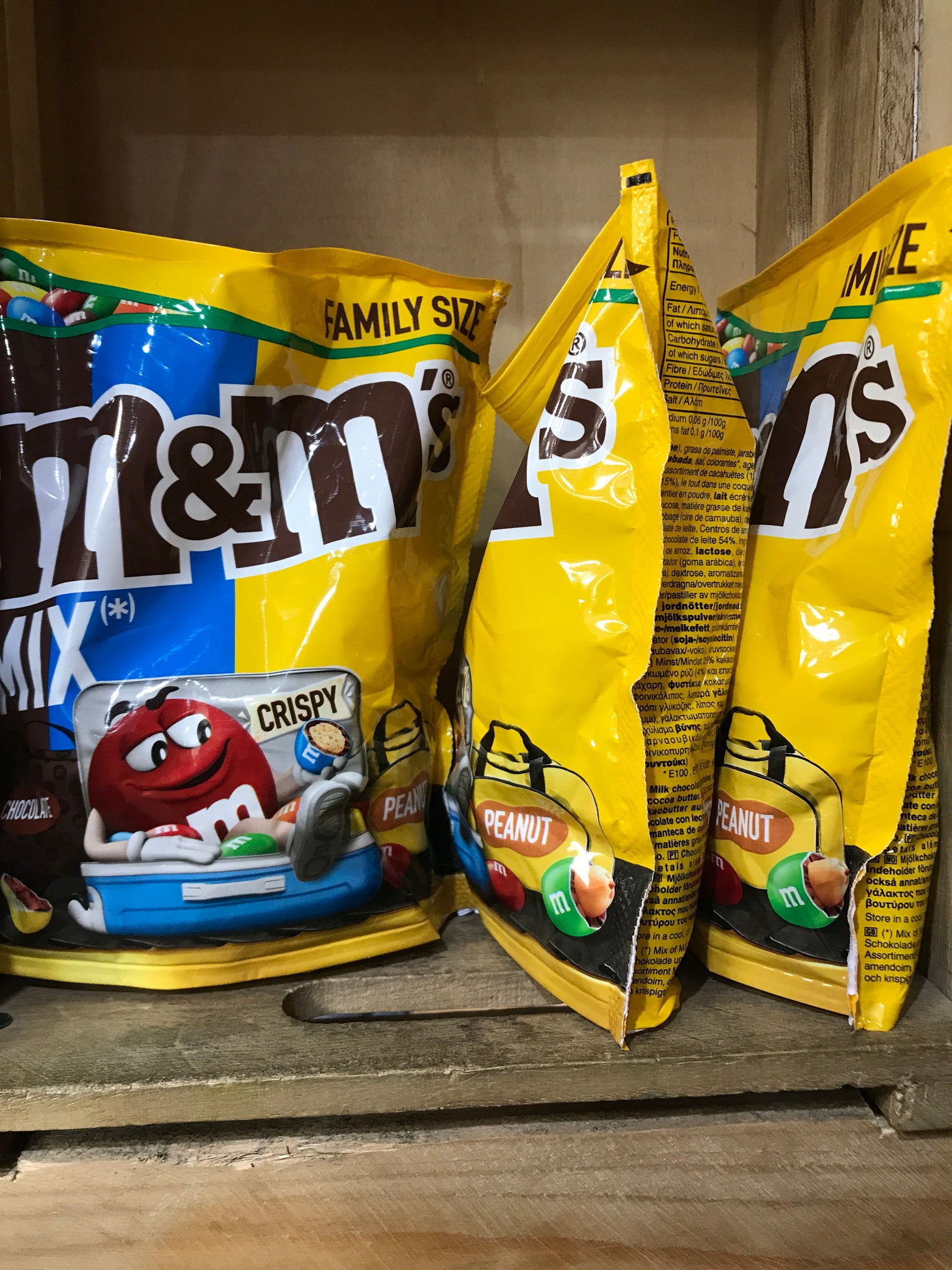 Get the finest M&M's Peanut, Crunchy & Chocolate Mix Big Family Share Bag  400g M&M's for sale for unbeatable prices
