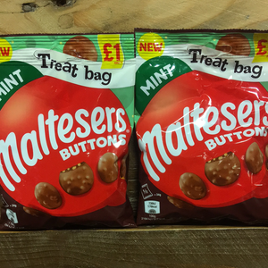20x Maltesers Buttons Mint Chocolate £ Sharing Bags (20x68g)