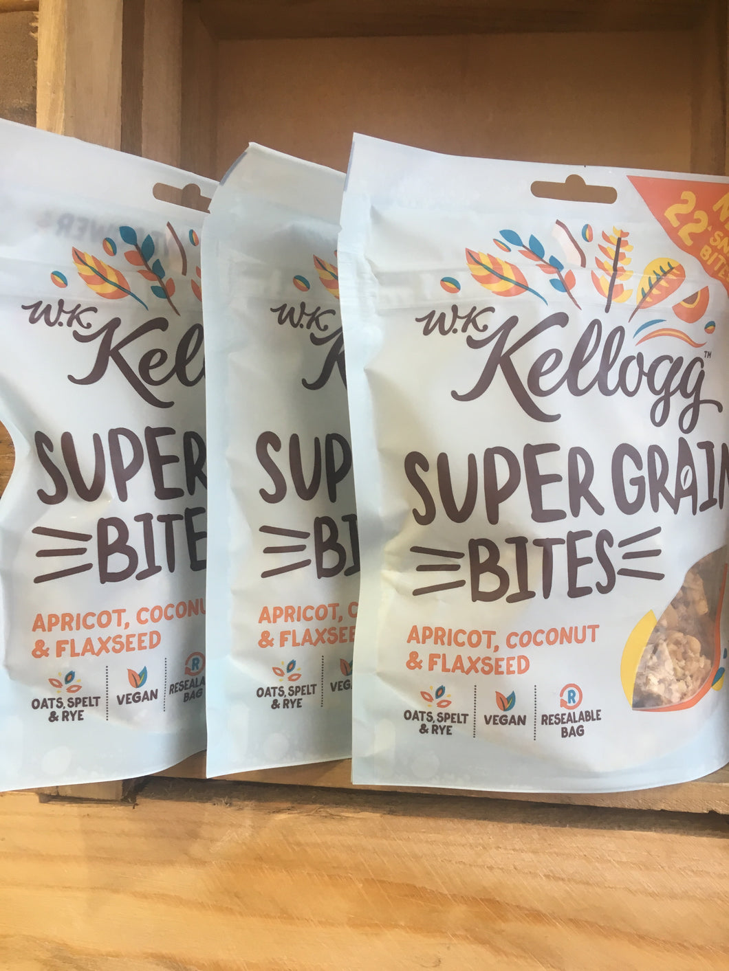 3x Kellogg Super Grains Bites Apricot, Coconut & Flaxseed 120g