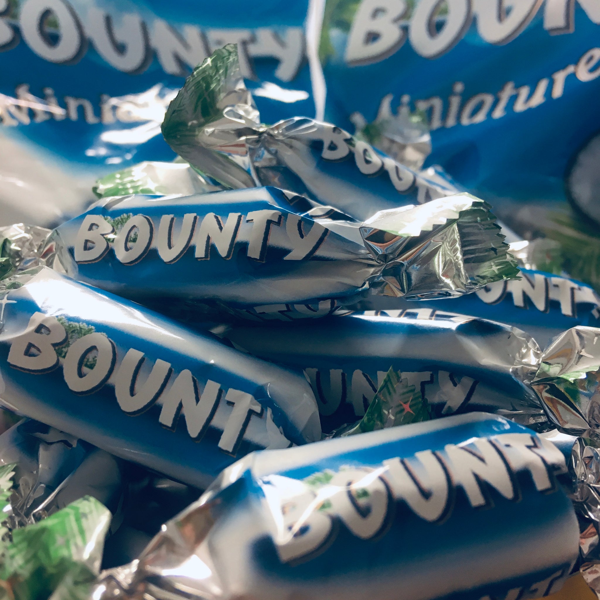 1/2 Kilo of Bounty Miniatures (4 Bags of 150g)