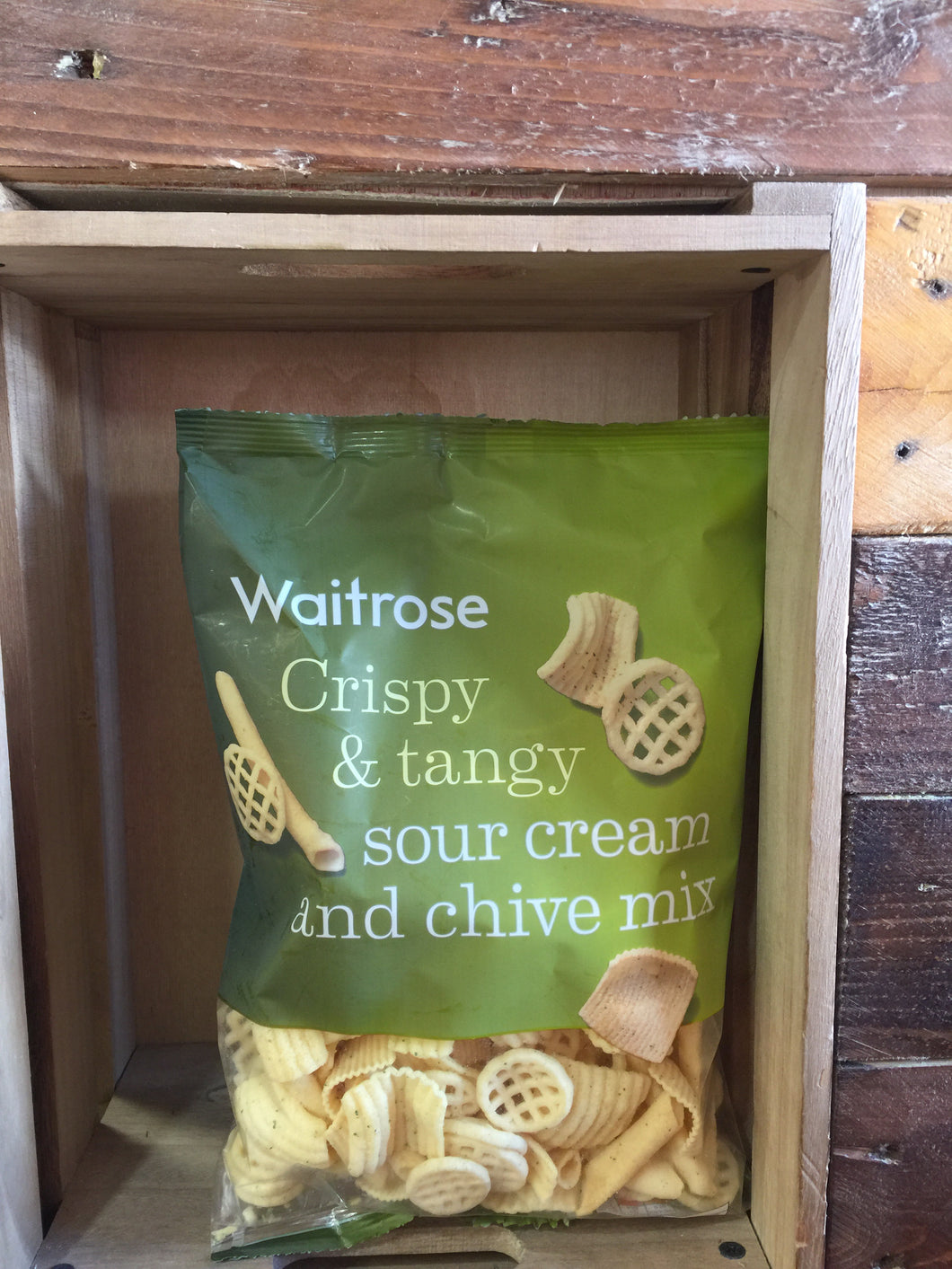 Lowprice Sour Cream and Chive Crisps mix 150g