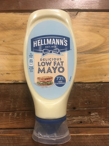 2x Hellmann's Delicious Low Fat Squeezy Mayo Bottles (2x430 ml)