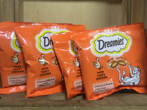 4x Dreamies with Chicken Cat Treats (4x Packs of 30g)