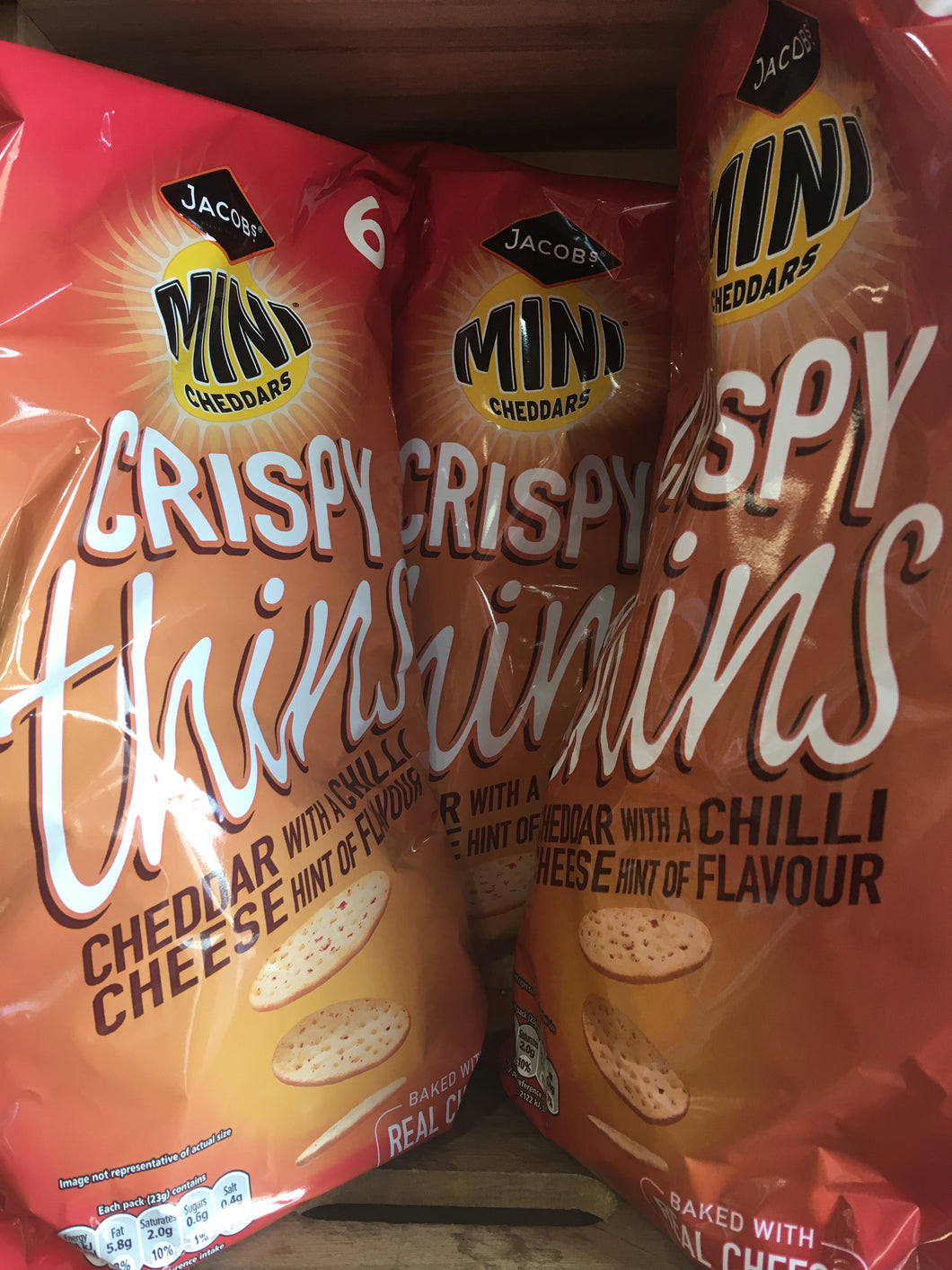 18x Packs of Mini Cheddars Crispy Thins Cheddar with Hint of Chilli Cheese (3x6 Packs)